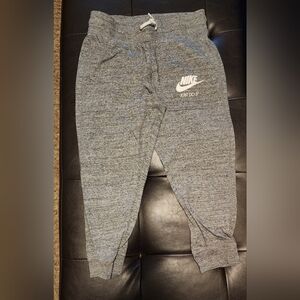 Nike capri joggers